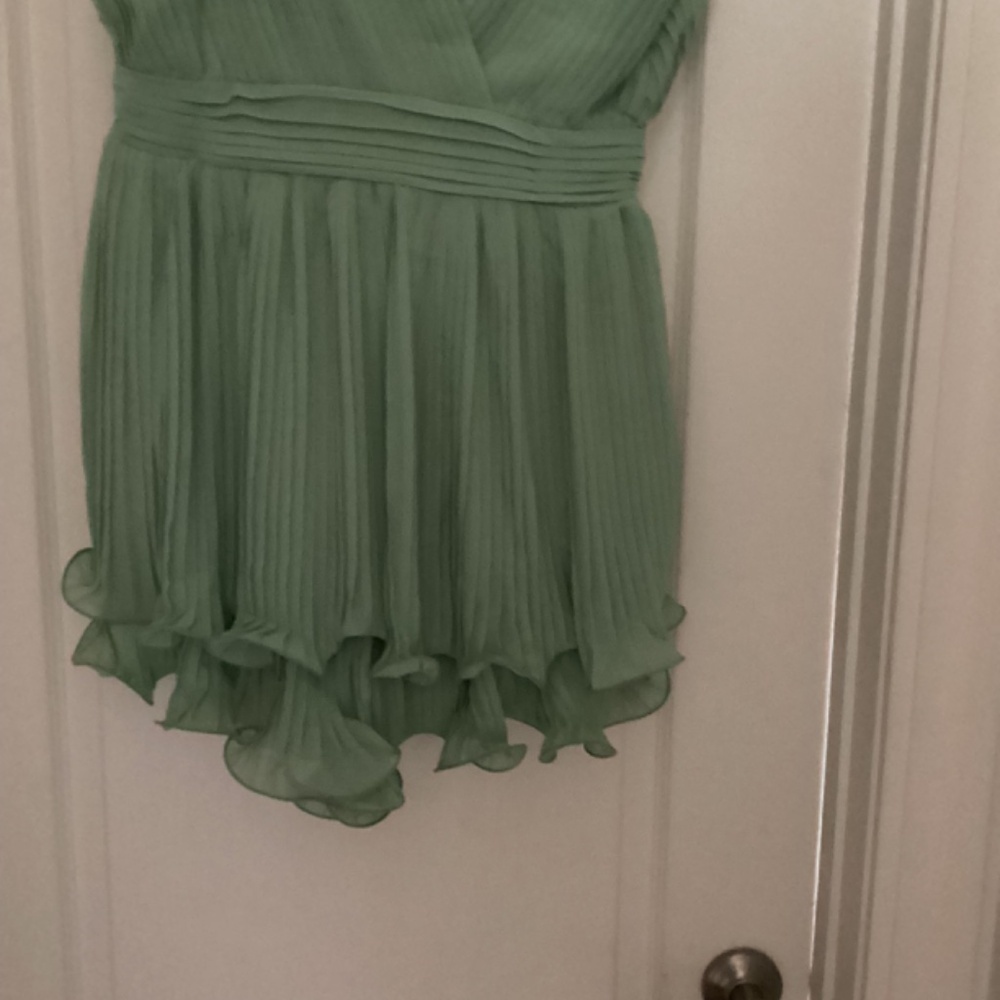 Sexy V-NECK ROMPER (Light Geen) - Picture 6 of 8